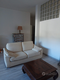 Trilocale indipendente in porzione di villa