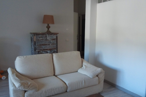 Trilocale indipendente in porzione di villa