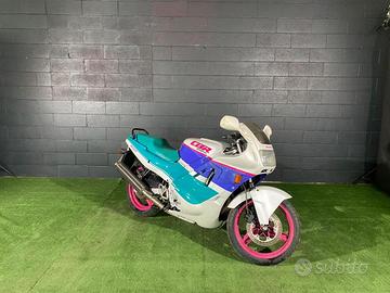 HONDA CBR 600 F "DA RESTAURARE"