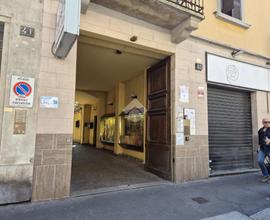 UFFICIO A MILANO