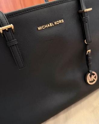 Borsa Michael Kors nera originale – mai usata
