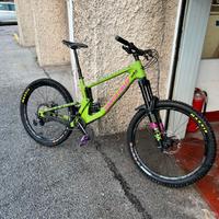 Santa Cruz Nomad 2022  Euro 2450 tratt.