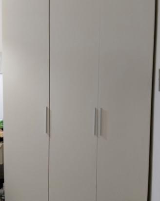 Armadio lunghezza 165 altezza 255 profondità 60