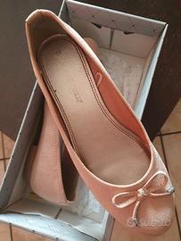 Ballerina in camoscio rosa antico