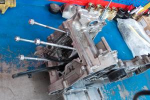 PEZZI MOTORE BEVERLY 300  2016  IE 