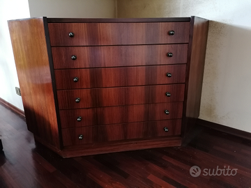 Mobili bassi in palissandro