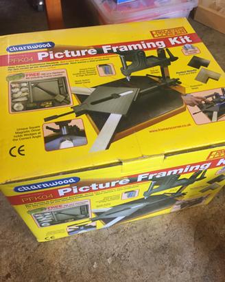 Macchinetta a pressione per cornici