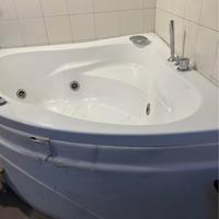 🛁 Vasca idromassaggio angolare da incasso