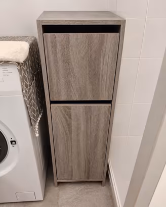 armadietto grigio bagno