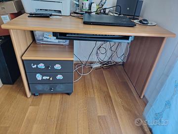 scrivania + cassettiera