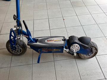 Monopattino potente DTM Racing