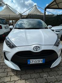 TOYOTA YARIS 2025