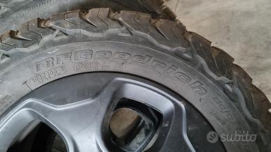 Cerchi Jeep + gomme offroad. 