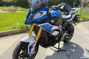 BMW S1000XR