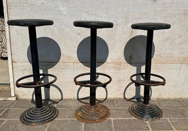 Sgabelli in metallo ghisa stile industrial vintage