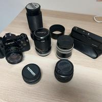 Macchina fotografica Canon A1 e accessori