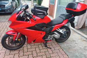 VFR 800 F plus