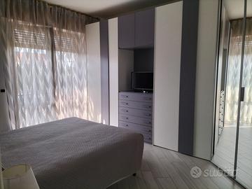 Armadio angolare con cabina