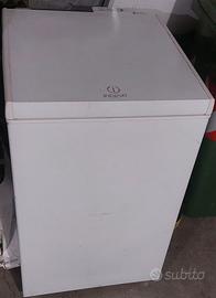 Congelatore a pozzetto INDESIT OS 1A 100