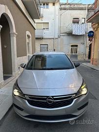 Opel Astra 1.6 tdi 110cv