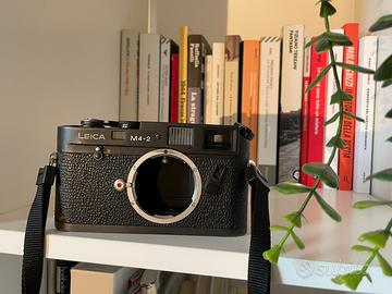 Leica M4-2 N. matricola 1530738 + due obiettivi
