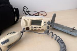 Radio VHF Cobra Marine  + Antenna e accessori