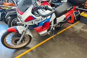 HONDA AFRICA TWIN 750 EPOCA