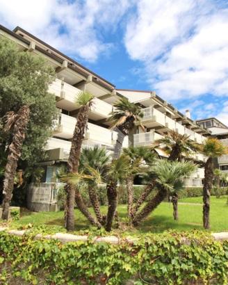 3 LOCALI A LIGNANO SABBIADORO