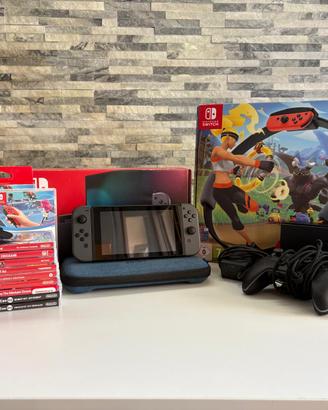 Nintendo Switch grigia completa con giochi, access