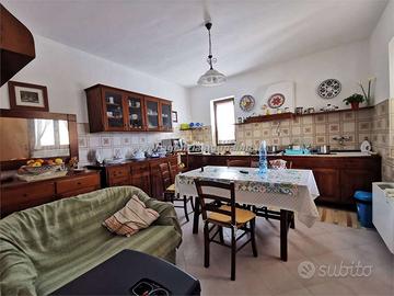 Casa semi-indipendente 155 mq al 1°Piano