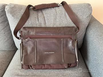 Borsa tracolla piquadro in pelle e tessuto tecnico