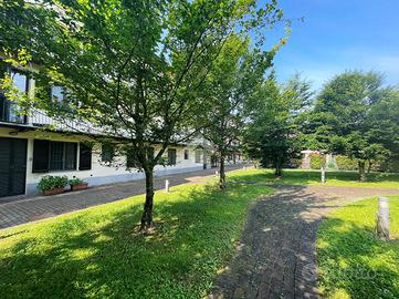 5 LOCALI A PESCHIERA BORROMEO