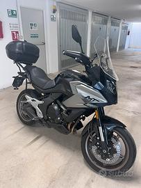 CFMOTO 700MT – 2024 – 6.000 km – Bauletto GIVI