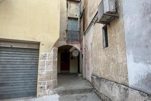 CASA SEMINDIPENDENTE A ALTAMURA