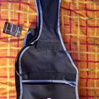 custodia e tracolla per chitarra elettrica