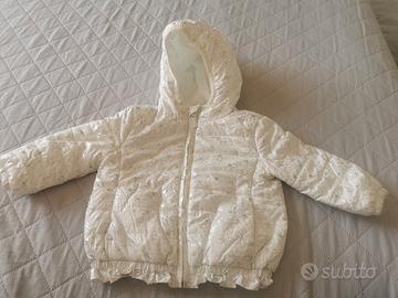 Piumino bianco a fiori argento, 6-9 mesi. Prenatal