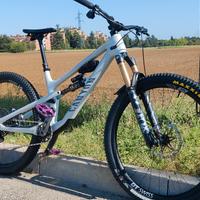 MTB full Canyon Spectral 125 cf 9