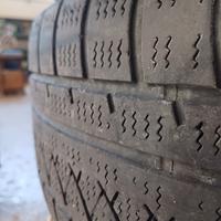 gomme Audi q5 compleri di cerchio 