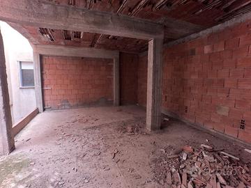 Rustico da rifinire in pieno centro