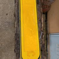 cartello stradale fondo giallo lavori in corso 