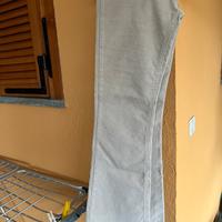 Jeans in velluto rigato Subdued