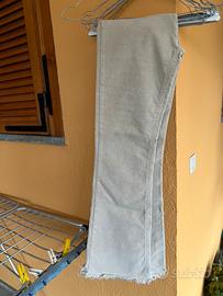 Jeans in velluto rigato Subdued