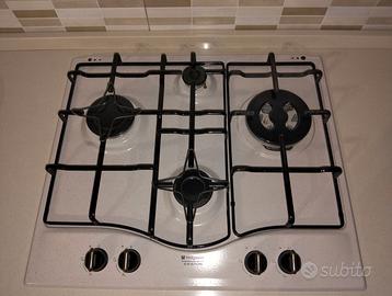 Piano cottura 4 fuochi ed motore cappa