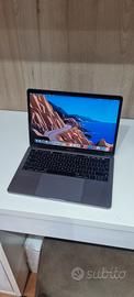 MacBook Pro 13" (2017) con Touch Bar – 8 GB 