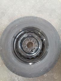 Pneumatici Continental 225/75 R16C 121/120R