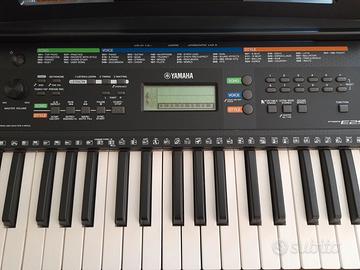 Tastiera digitale Yamaha PSR E253