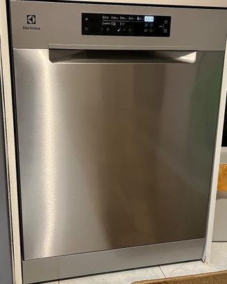 Lavastoviglie electrolux