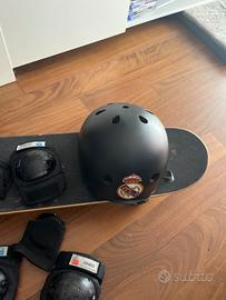 Kit completo skate con casco e protezioni