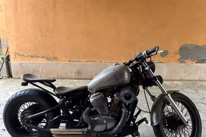 Moto Honda Shadow VT600 Custom Bobber