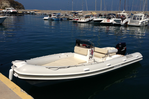 JOKER BOAT Coaster 650 con motore Suzuki 175